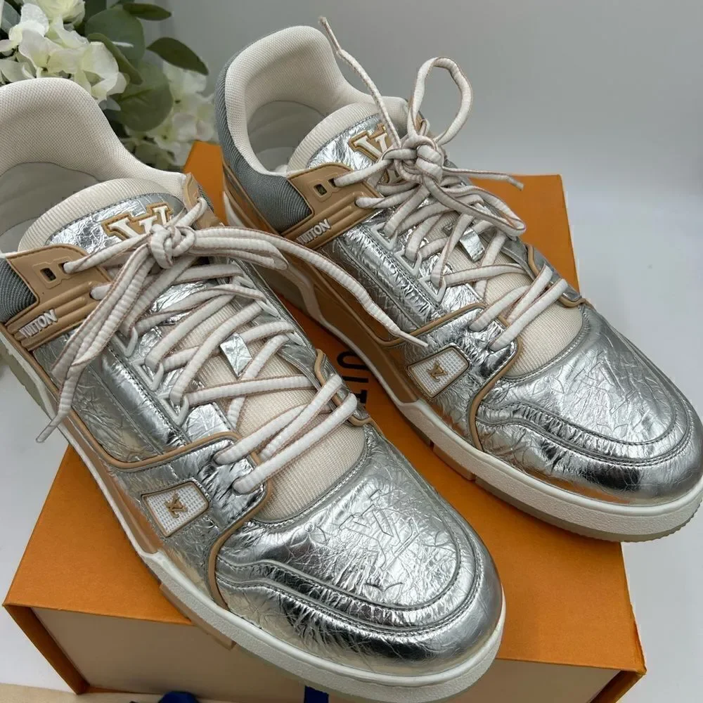 Louis Vuitton comes original